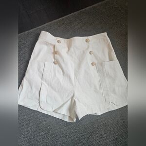 Oatmeal button shorts